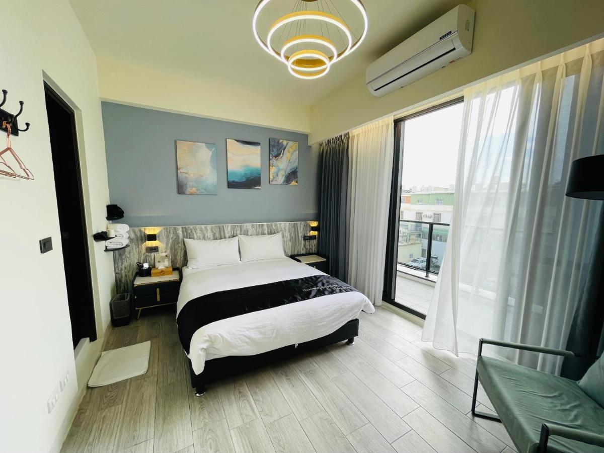Six Seasons Inn - Qian He Tainan Eksteriør bilde